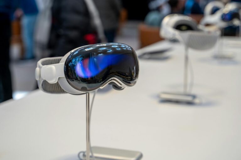 Apple advances augmented reality with VisionOS 1.1